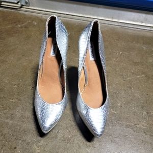 Steve Madden Pumps
